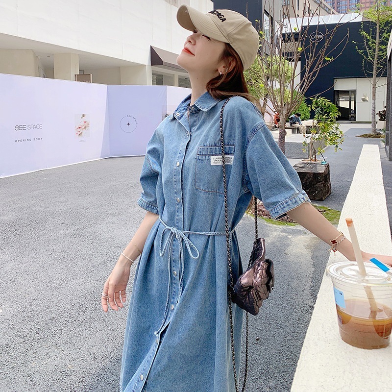 実際のブルーデニムワンピース女性夏2024新しい香港テイストレトロウエスト薄いハイエンド膝丈シャツスカート 実際のブルーデニムワンピース女性夏2024新しい香港テイストレトロウエスト薄いハイエンド膝丈シャツスカート