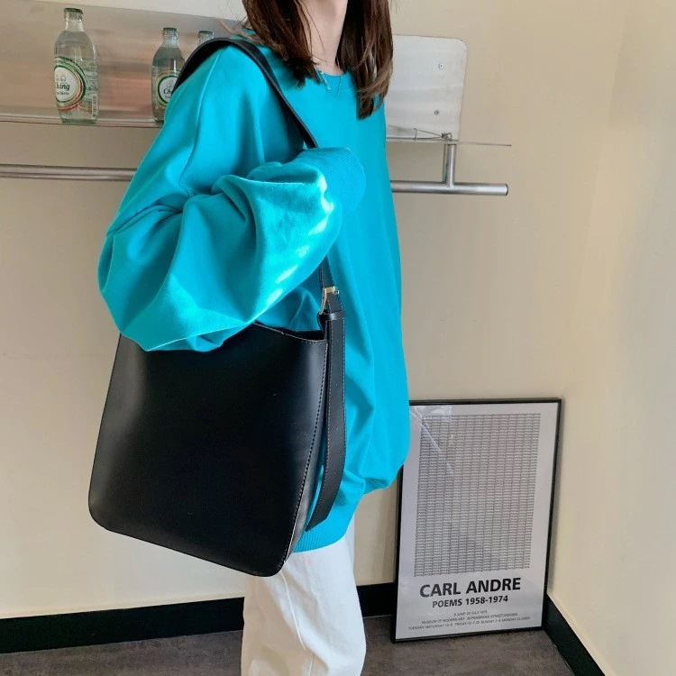 トートバッグ ショルダーバッグ レディース 鞄 2way 肩掛け ポーチ付き 大容量 斜め掛けバッグ かわいい おしゃれ ハンドバッグ 軽量 A4 大人 カジュアル 通勤 通学 韓国ファッション トートバッグ ショルダーバッグ レディース 鞄 2way 肩掛け ポーチ付き 大容量 斜め掛けバッグ かわいい おしゃれ ハンドバッグ 軽量 A4 大人 カジュアル 通勤 通学 韓国ファッション