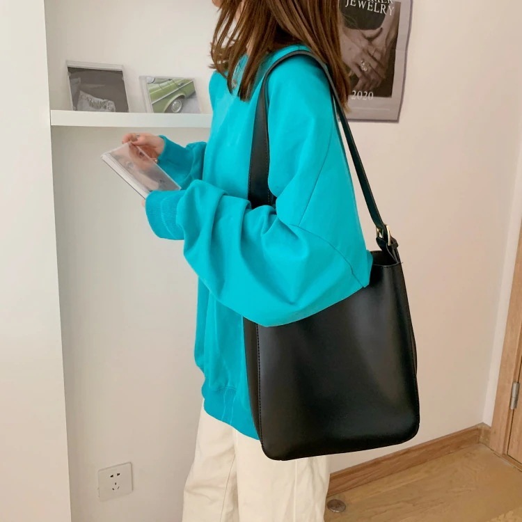 トートバッグ ショルダーバッグ レディース 鞄 2way 肩掛け ポーチ付き 大容量 斜め掛けバッグ かわいい おしゃれ ハンドバッグ 軽量 A4 大人 カジュアル 通勤 通学 韓国ファッション トートバッグ ショルダーバッグ レディース 鞄 2way 肩掛け ポーチ付き 大容量 斜め掛けバッグ かわいい おしゃれ ハンドバッグ 軽量 A4 大人 カジュアル 通勤 通学 韓国ファッション