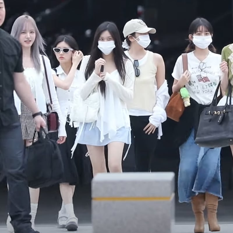 [IVE イソ着用 ]Butterfly shoulder bag Medium