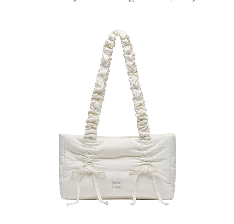 [IVE イソ着用 ]Butterfly shoulder bag Medium