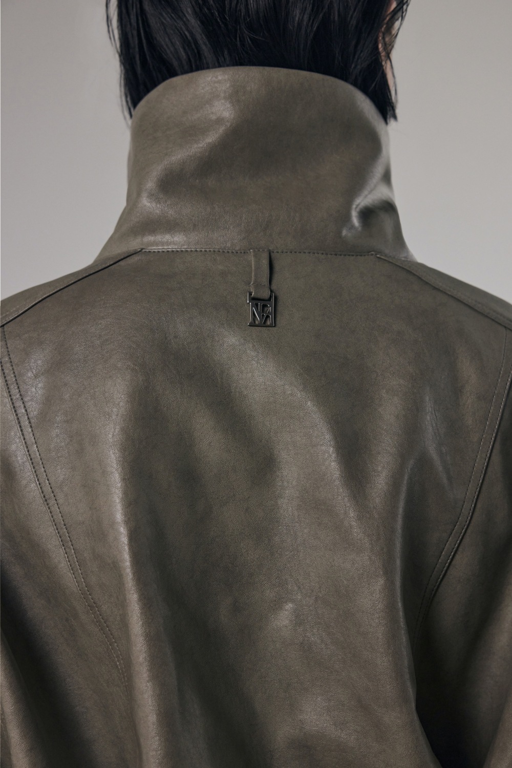 【TREEMINGBIRD】 BOLD ZIP HIGE-NECK LEATHER JACKET : ASH GRAY 【TREEMINGBIRD】 BOLD ZIP HIGE-NECK LEATHER JACKET : ASH GRAY