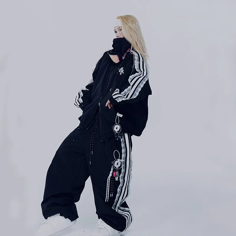 スノーボードウェア 2024 2025 上下セット メンズ レディース パンツ ズボン アウター ストライプ 黒 耐水20000 セットアップ 3Lスキーウェア スノボウェア スノー 韓国風 防水防風