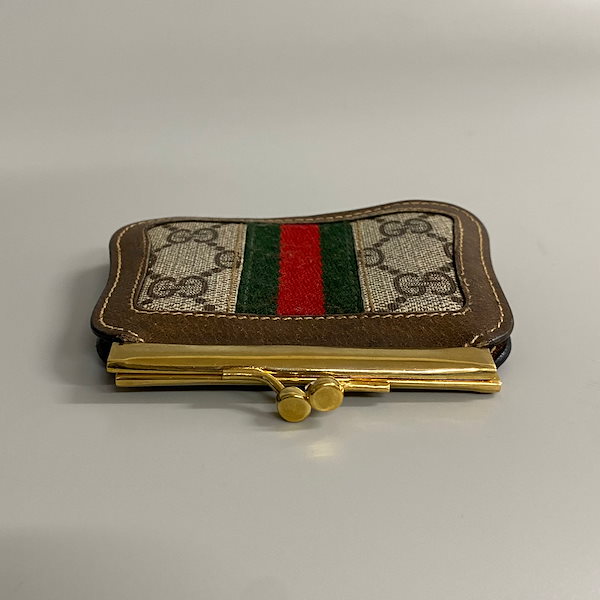 Qoo10] GUCCI ヴィンテージ シェリーライン がま口コイ