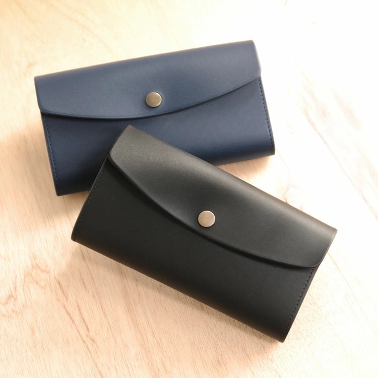 【名入れ可能】Apenasヌメ革長財布レディースフラップデザイン内装本革カード1 【名入れ可能】Apenasヌメ革長財布レディースフラップデザイン内装本革カード1