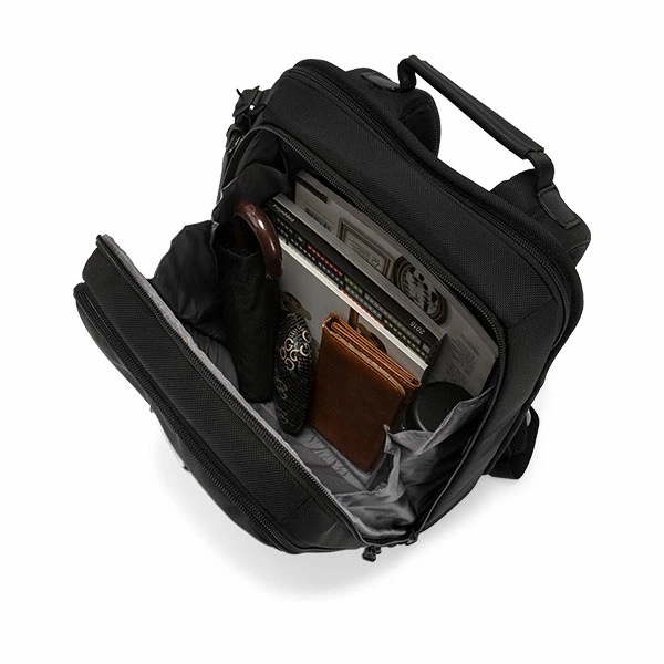 リュックサック スリム バックパック 02603581D3/117339-1041 ブラック リュックサック スリム バックパック 02603581D3/117339-1041 ブラック