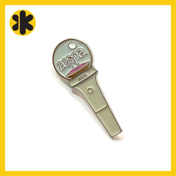 aespa ピンバッジ ランダムピンバッジ(全12種) | SMTOWN OFFICIAL ONLINE STORE