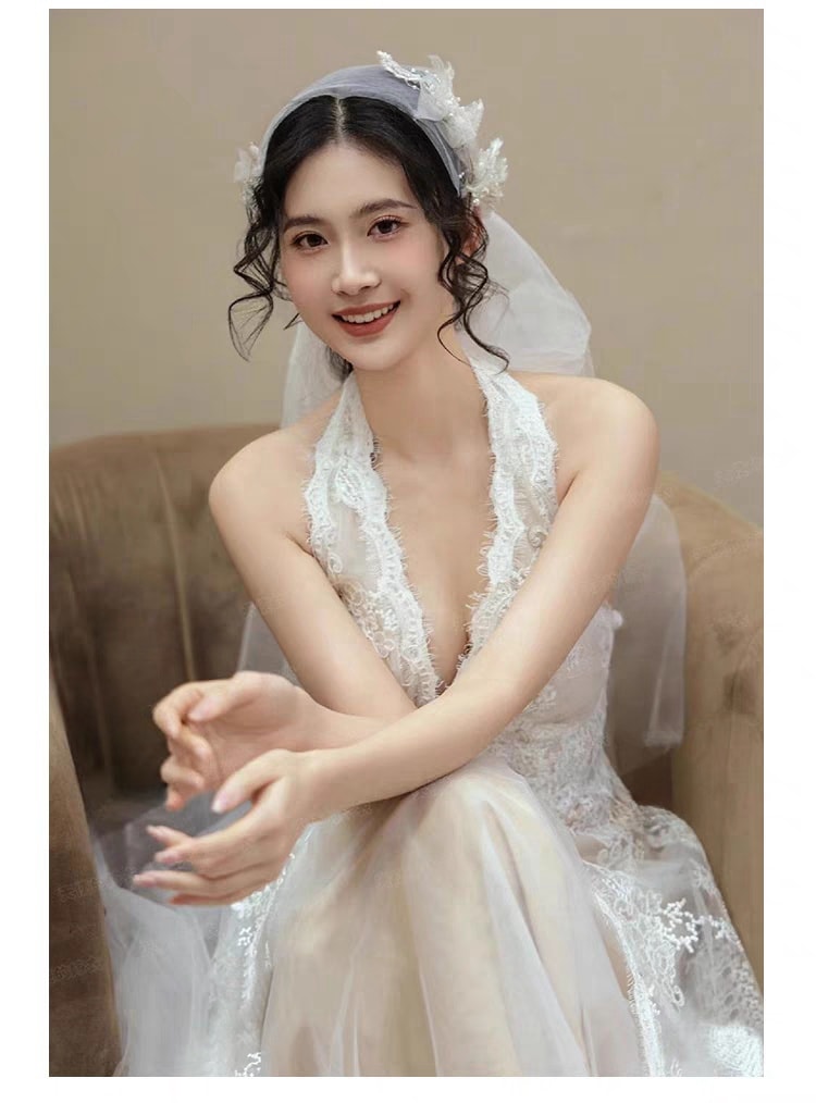 ウェディングドレス 花嫁 結婚式 ドレス 首レースのVネック花嫁テール引きのウェディングドレス Aラインドレス 挙式 二次会 ブライダル 結婚式 レディース ロングドレス白 レース 編み上げ式