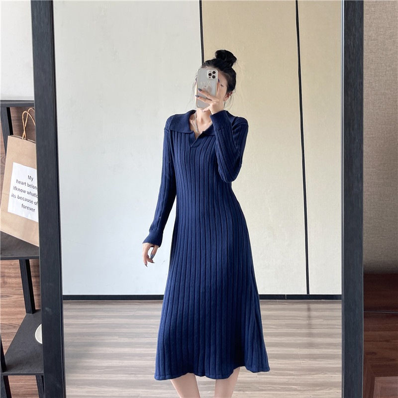 秋冬の新型はゆったりしていてやせた襟が厚くなっています