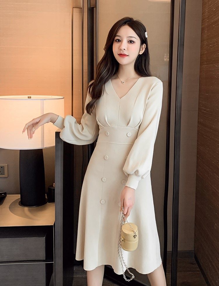 ニットワンピース レディース パフスリーブ ワンピース ワンピドレス 膝下 長袖 Vネック フレア きれいめ 大人 上品 おしゃれ お洒落 エレガント フォーマル 無地 春 秋 冬 レディース