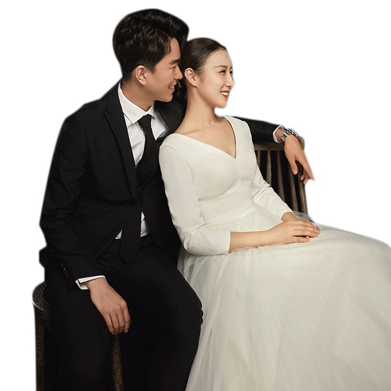 軽やかなウェディングドレスの旅は春の新作を撮影します 軽やかなウェディングドレスの旅は春の新作を撮影します