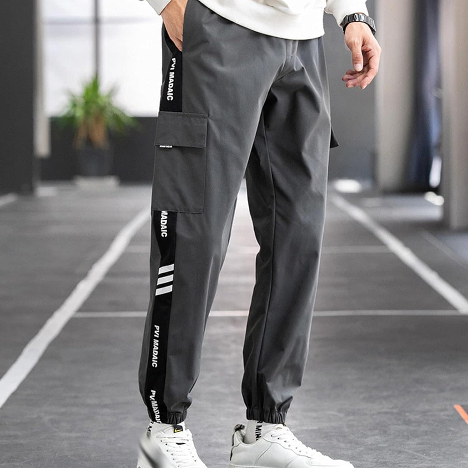 カーゴパンツ ワークパンツ メンズ 大きいサイズ 体型カバー 調整紐 ロングパンツ ポリエステル ポケット付き ずぼん 快適 男性用 はき心地いい アウトドア ダンス パンクストリート ゴシック 原宿