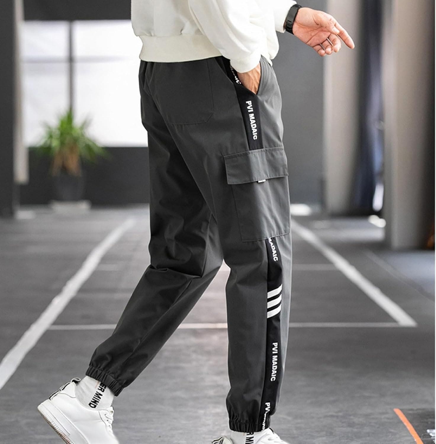 カーゴパンツ ワークパンツ メンズ 大きいサイズ 体型カバー 調整紐 ロングパンツ ポリエステル ポケット付き ずぼん 快適 男性用 はき心地いい アウトドア ダンス パンクストリート ゴシック 原宿