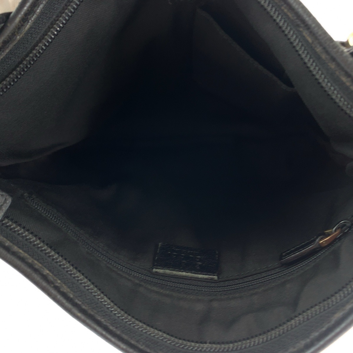 美品 グッチシマ ブラック 黒 シルバー金具 レザー 239347 ショルダーバッグ ポシェット メンズ 408715 美品 グッチシマ ブラック 黒 シルバー金具 レザー 239347 ショルダーバッグ ポシェット メンズ 408715