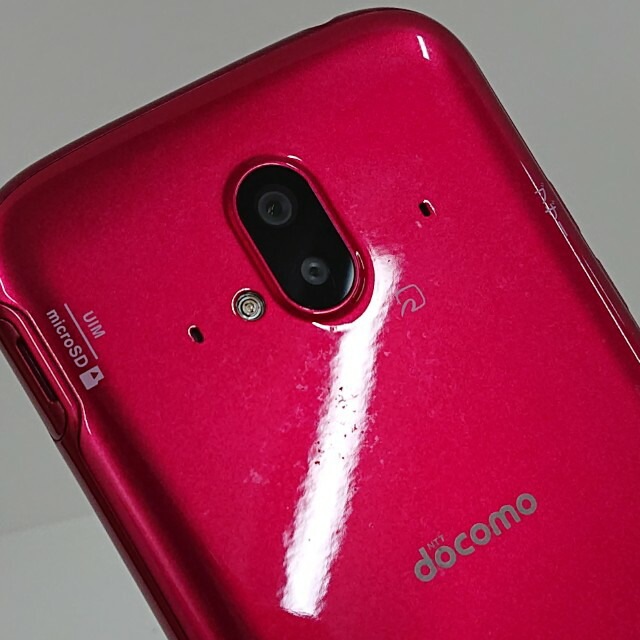 docomo F-52B 赤色 スマートフォン本体 ドコモ らくらくスマートフォン F－52B 美品 らくらくシリーズ