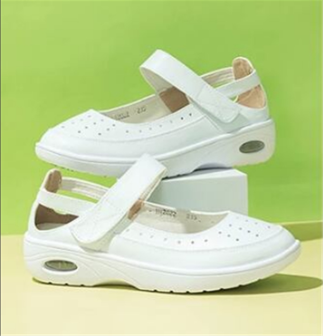 スニーカー 医療用シューズ ナースシューズ レディースシューズ 滑りにくい 消臭 ぺたんこ ラウンドトゥ 履きやすい 通気性 疲れにくい 大人可愛い きれいめ シンプル カジュアル おしゃれ スニーカー 医療用シューズ ナースシューズ レディースシューズ 滑りにくい 消臭 ぺたんこ ラウンドトゥ 履きやすい 通気性 疲れにくい 大人可愛い きれいめ シンプル カジュアル おしゃれ