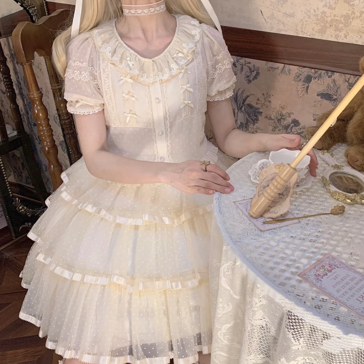 Lolita夏自作円舞曲レースシフォン丸襟中にロリータ泡袖を合わせて純色上着を合わせます Lolita夏自作円舞曲レースシフォン丸襟中にロリータ泡袖を合わせて純色上着を合わせます