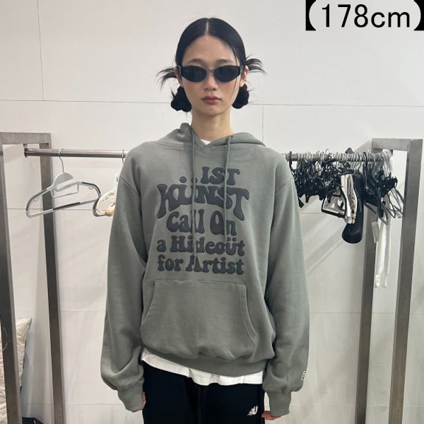 『即納』 SEVENTEEN ウォヌ着用 国内未入荷 韓国ブランド【ISTKUNST】HIDE OUT HOODIE (KHAKI) 国内発送