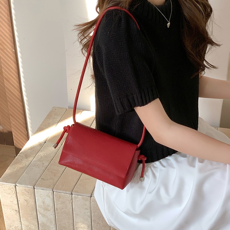 レトロな牛革の小方形バッグ25新型シンプルな本革の女性用バッグ斜め掛けの女性用ショルダーバッグ レトロな牛革の小方形バッグ25新型シンプルな本革の女性用バッグ斜め掛けの女性用ショルダーバッグ