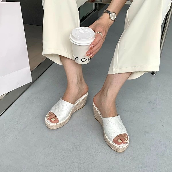 サンダル レディース 厚底 夏 ウエッジソール ミュール ジュート 歩きやすい 痛くない つっかけ オフィスサンダル 疲れにくい ヒール8cm 美脚 軽量 軽い 厚底サンダル 仕事 室内履き おしゃれ サンダル レディース 厚底 夏 ウエッジソール ミュール ジュート 歩きやすい 痛くない つっかけ オフィスサンダル 疲れにくい ヒール8cm 美脚 軽量 軽い 厚底サンダル 仕事 室内履き おしゃれ