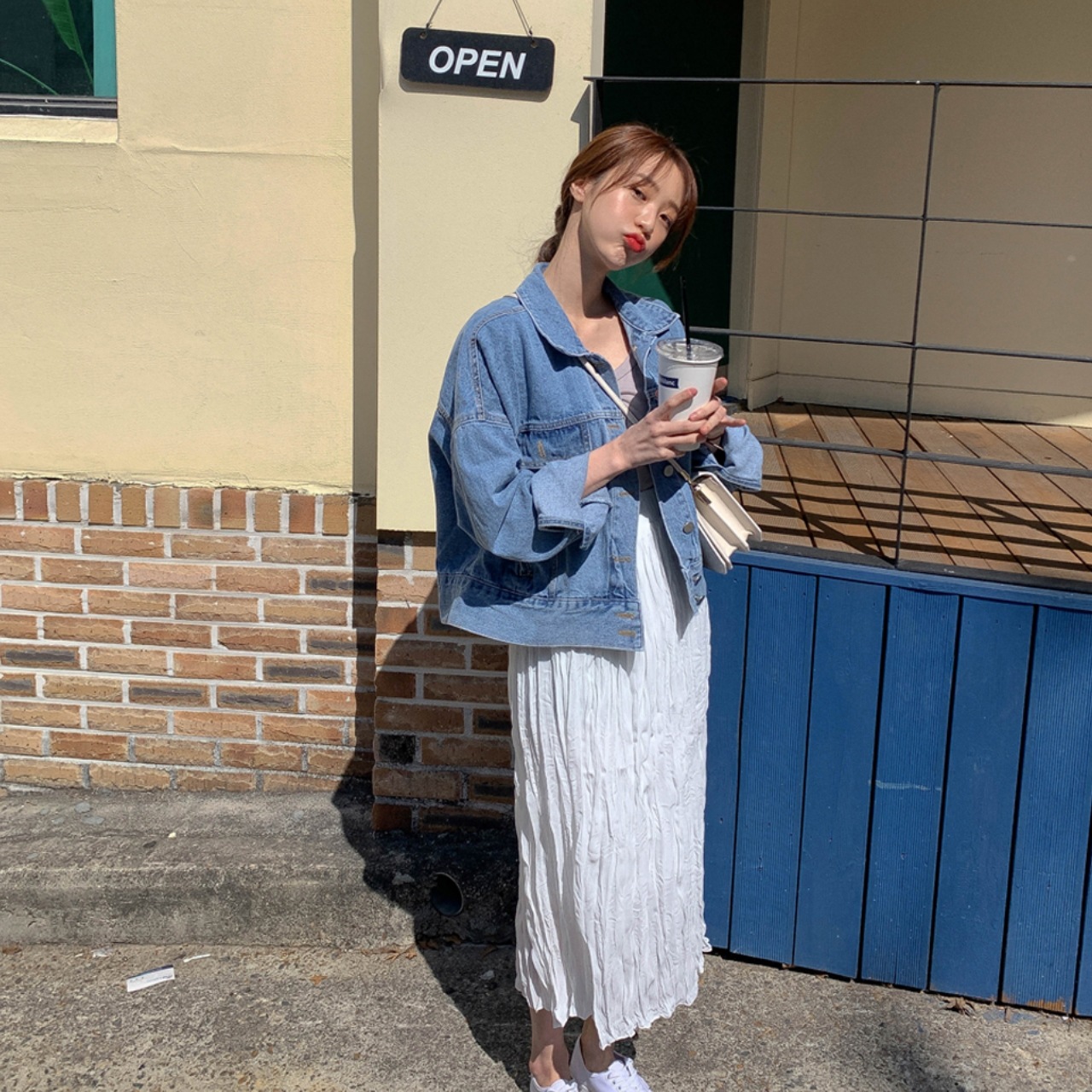 トップス アウター ジャケット レディース デニム デニムジャケット シングルブレスト 長袖 ポロ襟 外国風 襟あり 袖あり かわいい 大人可愛い きれいめ シンプル カジュアル 大人 上品 おしゃれ トップス アウター ジャケット レディース デニム デニムジャケット シングルブレスト 長袖 ポロ襟 外国風 襟あり 袖あり かわいい 大人可愛い きれいめ シンプル カジュアル 大人 上品 おしゃれ