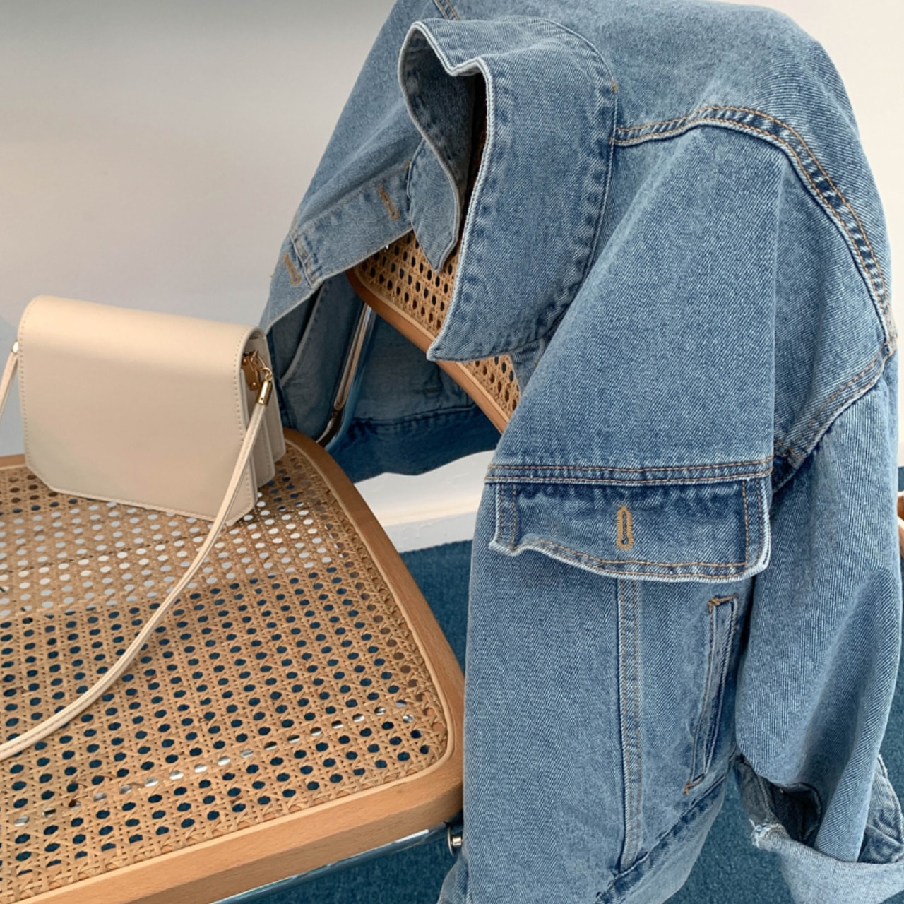 トップス アウター ジャケット レディース デニム デニムジャケット シングルブレスト 長袖 ポロ襟 外国風 襟あり 袖あり かわいい 大人可愛い きれいめ シンプル カジュアル 大人 上品 おしゃれ トップス アウター ジャケット レディース デニム デニムジャケット シングルブレスト 長袖 ポロ襟 外国風 襟あり 袖あり かわいい 大人可愛い きれいめ シンプル カジュアル 大人 上品 おしゃれ