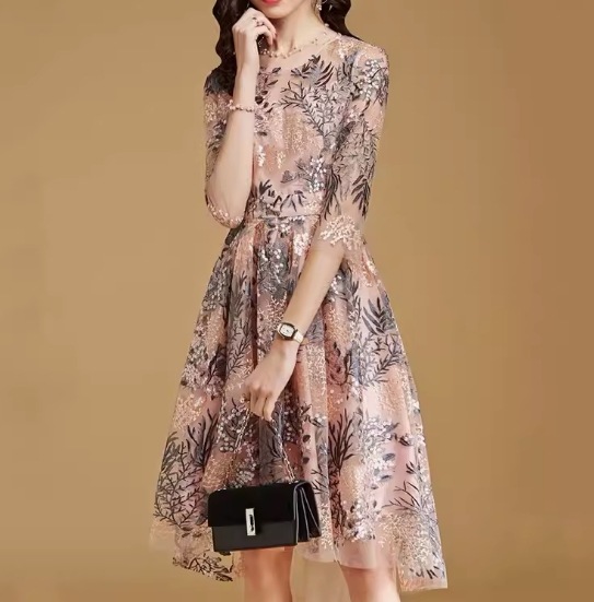 レディース ワンピース ドレス 膝丈 7分袖 ラウンドネック 襟なし スリム Aライン フェミニン 刺繍 ハイウエスト 透け感 シースルー 薄手 かわいい 大人可愛い きれいめ 上品 おしゃれ