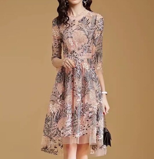 レディース ワンピース ドレス 膝丈 7分袖 ラウンドネック 襟なし スリム Aライン フェミニン 刺繍 ハイウエスト 透け感 シースルー 薄手 かわいい 大人可愛い きれいめ 上品 おしゃれ