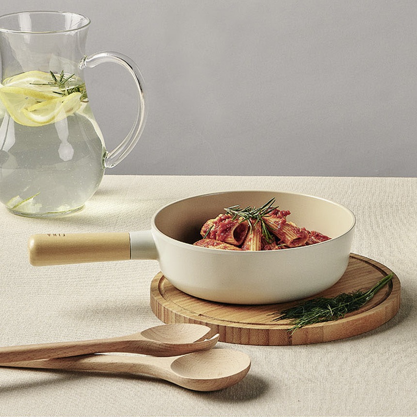 FIKA IHフライパン 2ピース (15cm + 18cm) PFOAフリー ホワイト billgavett.com