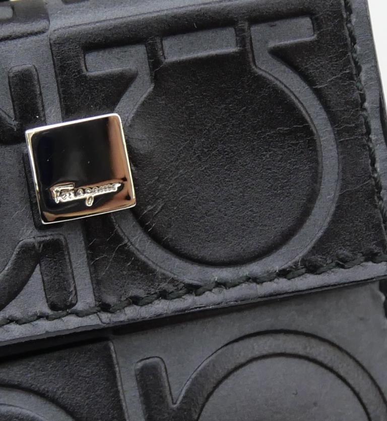 フェラガモ Ferragamo キーホルダー ガンチーニ 黒 レザー 【中古】(64567) フェラガモ Ferragamo キーホルダー ガンチーニ 黒 レザー 【中古】(64567)