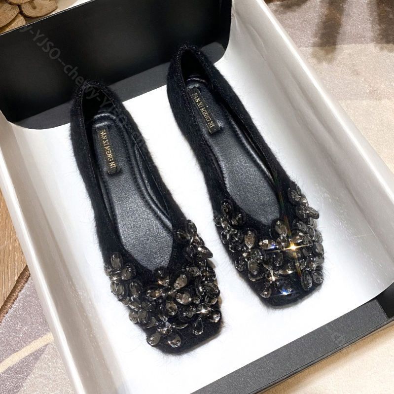 500円OFFクーポン ビジュー フラットパンプス フラットシューズ レディース キラキラ パンプス ぺたんこ 走れる 痛くない 春 靴 大きいサイズ パンプス スクエアトゥ 歩きやすい 長時間 疲れ 500円OFFクーポン ビジュー フラットパンプス フラットシューズ レディース キラキラ パンプス ぺたんこ 走れる 痛くない 春 靴 大きいサイズ パンプス スクエアトゥ 歩きやすい 長時間 疲れ