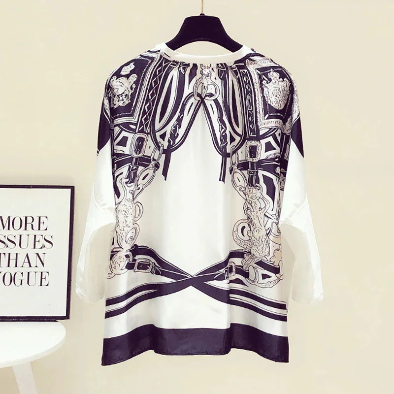 エレガンスプリントトップス レディース スカーフ柄 感 シルク風 ラグランスリーブ 袖部分カットソー生地 異素材切り替え スカーフプリント 高見え 格上げ シック 上品 クラシカル なめらか817 エレガンスプリントトップス レディース スカーフ柄 感 シルク風 ラグランスリーブ 袖部分カットソー生地 異素材切り替え スカーフプリント 高見え 格上げ シック 上品 クラシカル なめらか817