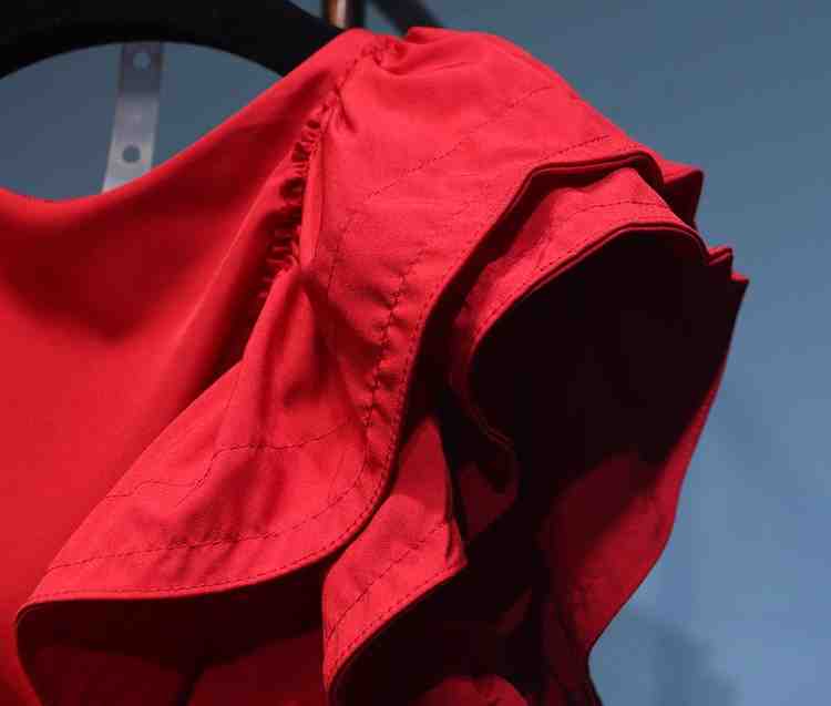 トップス リボン ブラウス フリル大きいサイズ レディース 春夏 チュニック フォーマル オフィス ボウタイ シフォン シャツ インナー blouse トップス リボン ブラウス フリル大きいサイズ レディース 春夏 チュニック フォーマル オフィス ボウタイ シフォン シャツ インナー blouse