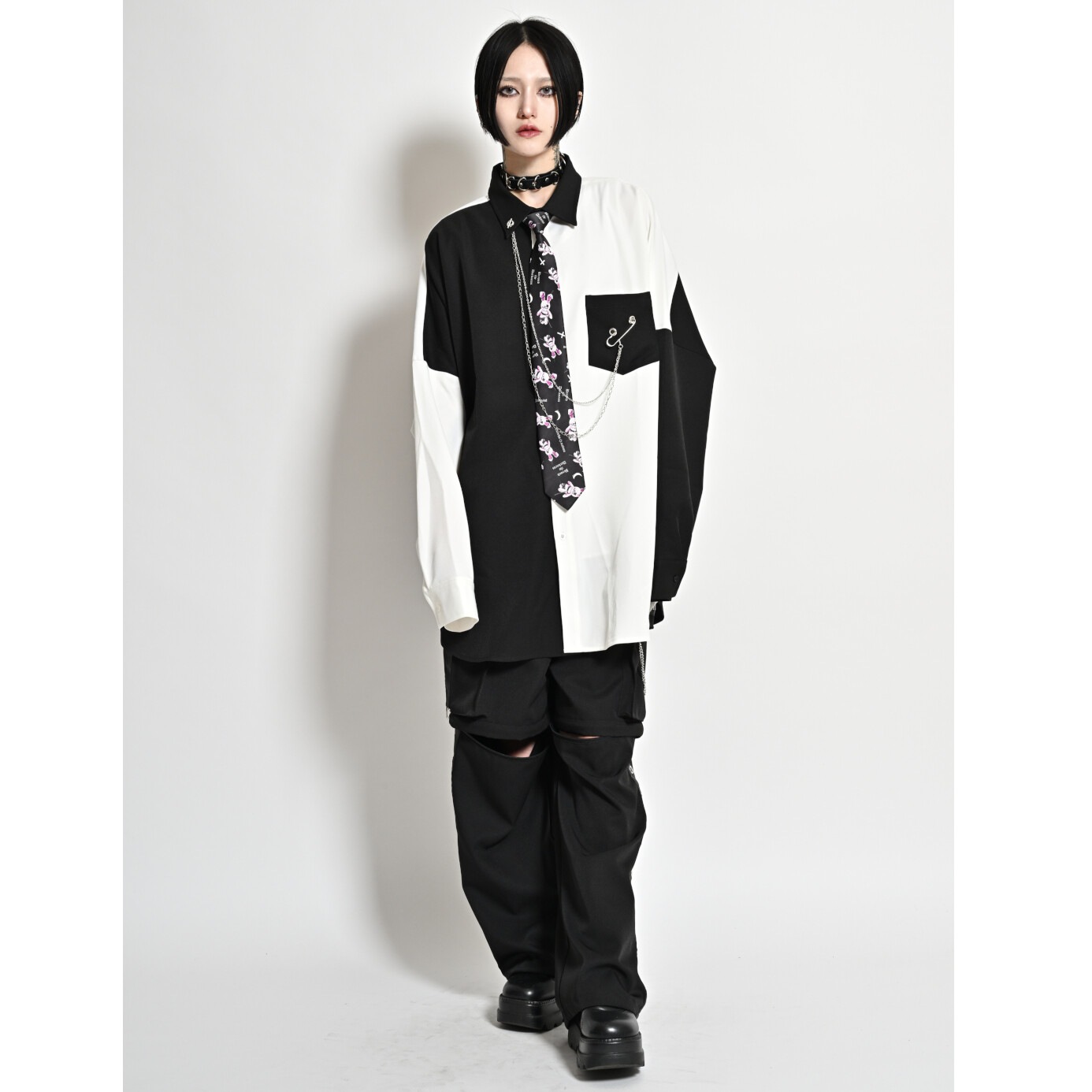 やみウサ総柄ネクタイ付き ダブルチェーン ストレッチシャツ 133015