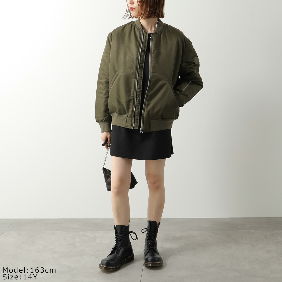 MM6 KIDS エムエムシックス メゾンマルジェラ キッズ ブルゾン M60832 MM03B パテッド ナイロン ボンバージャケット MA-1 ロゴ刺繍パッチ M6514