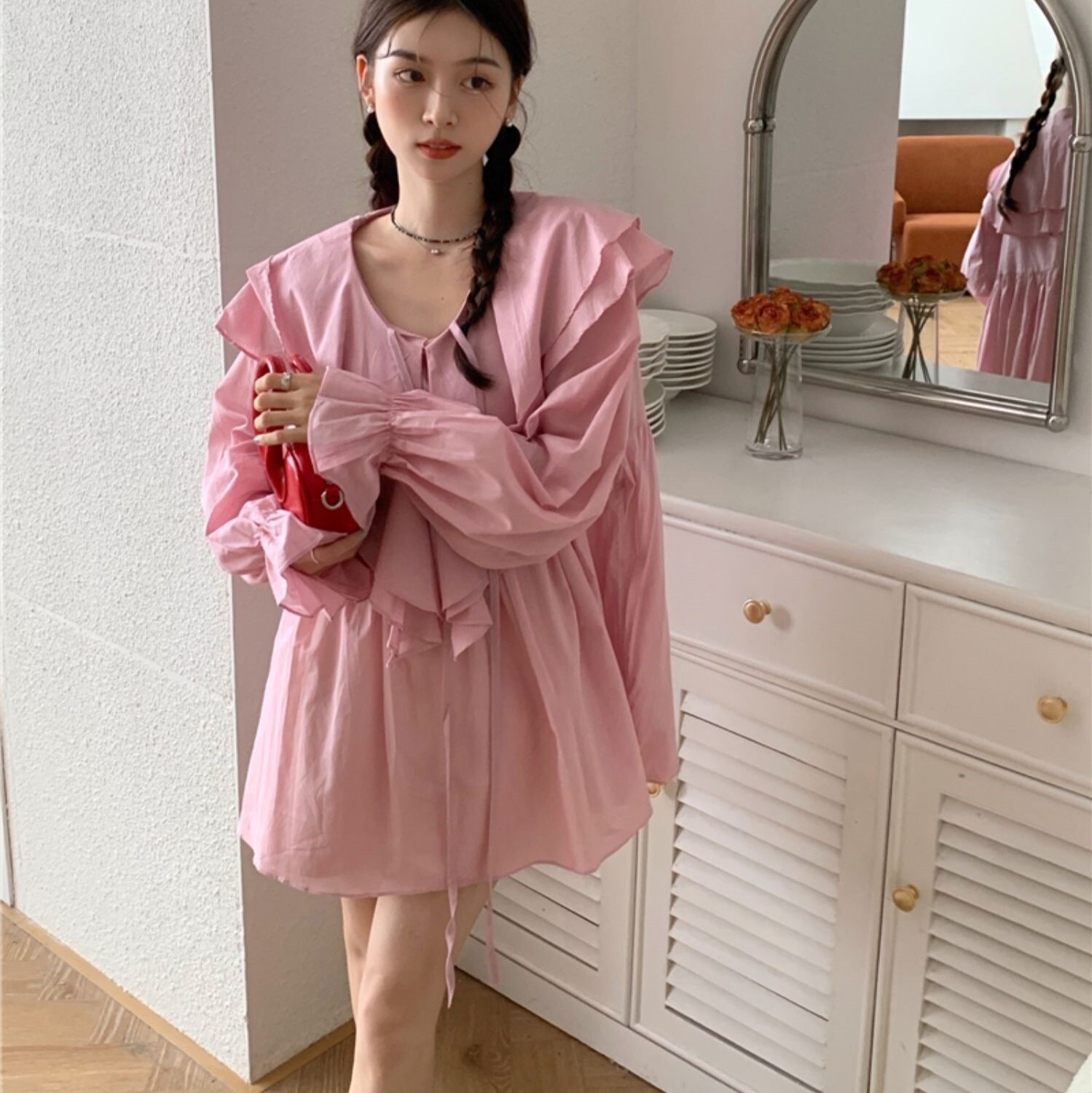 トップス レディース シャツ ブラウス S M L XL 韓国 長袖 ボリューム袖 Vネック フリル ミドル丈 透け感 かわいい 大人可愛い きれいめ シンプル カジュアル 大人 上品 おしゃれ ラフ トップス レディース シャツ ブラウス S M L XL 韓国 長袖 ボリューム袖 Vネック フリル ミドル丈 透け感 かわいい 大人可愛い きれいめ シンプル カジュアル 大人 上品 おしゃれ ラフ