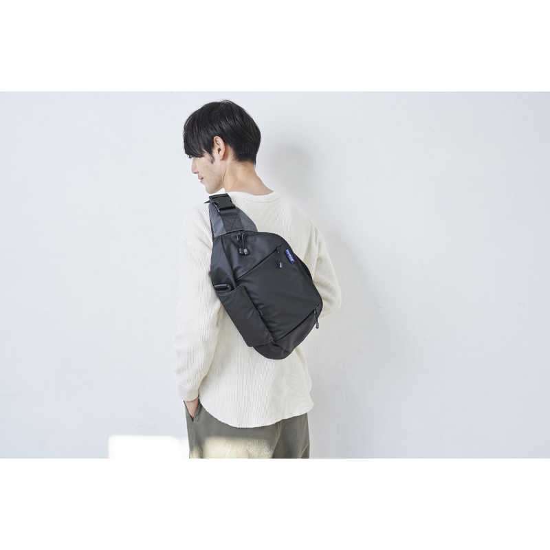 ワンスレッド　papakoso(パパコソ)パパ＆ママ140人と考えた理想のパパバッグ「だっこモデル＋SG」ブラック×オレンジ papakoso　PK-101-OR