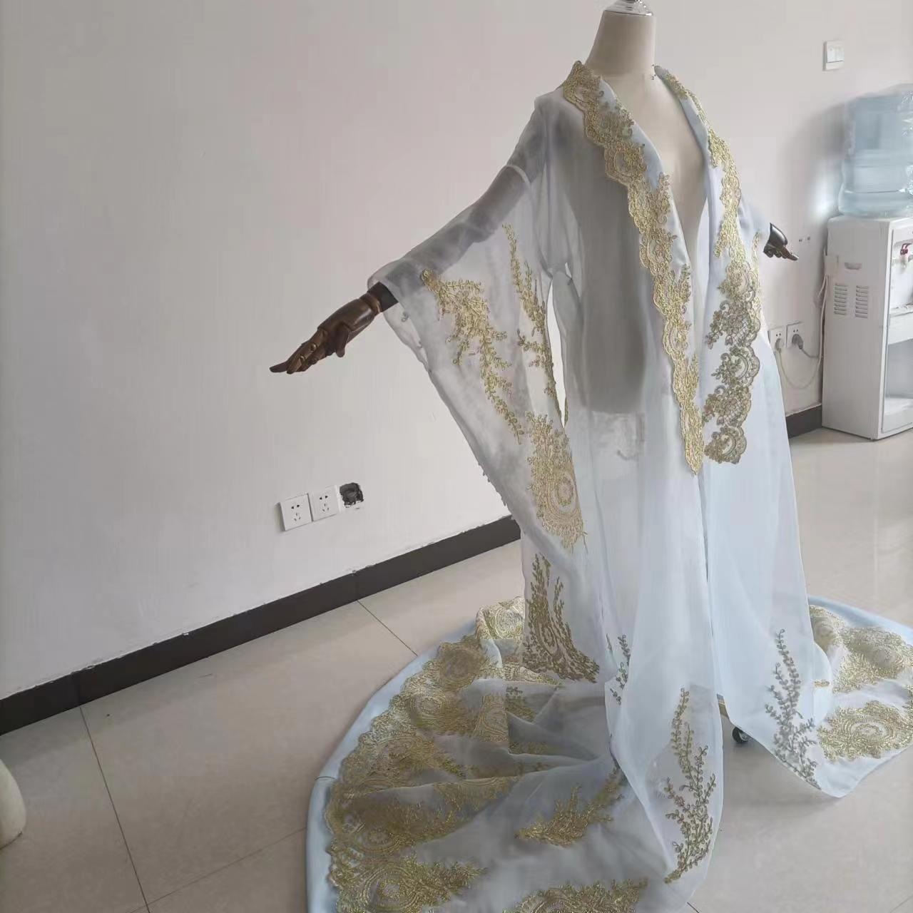 美品！オーガンジー打掛 着物 オーバードレス レース羽織 ウエディングドレス お色直し 薄青 精緻な刺繍