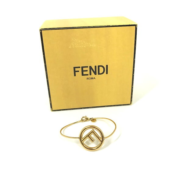 Qoo10] FENDI バングル エフイズ ロゴ ブレスレット