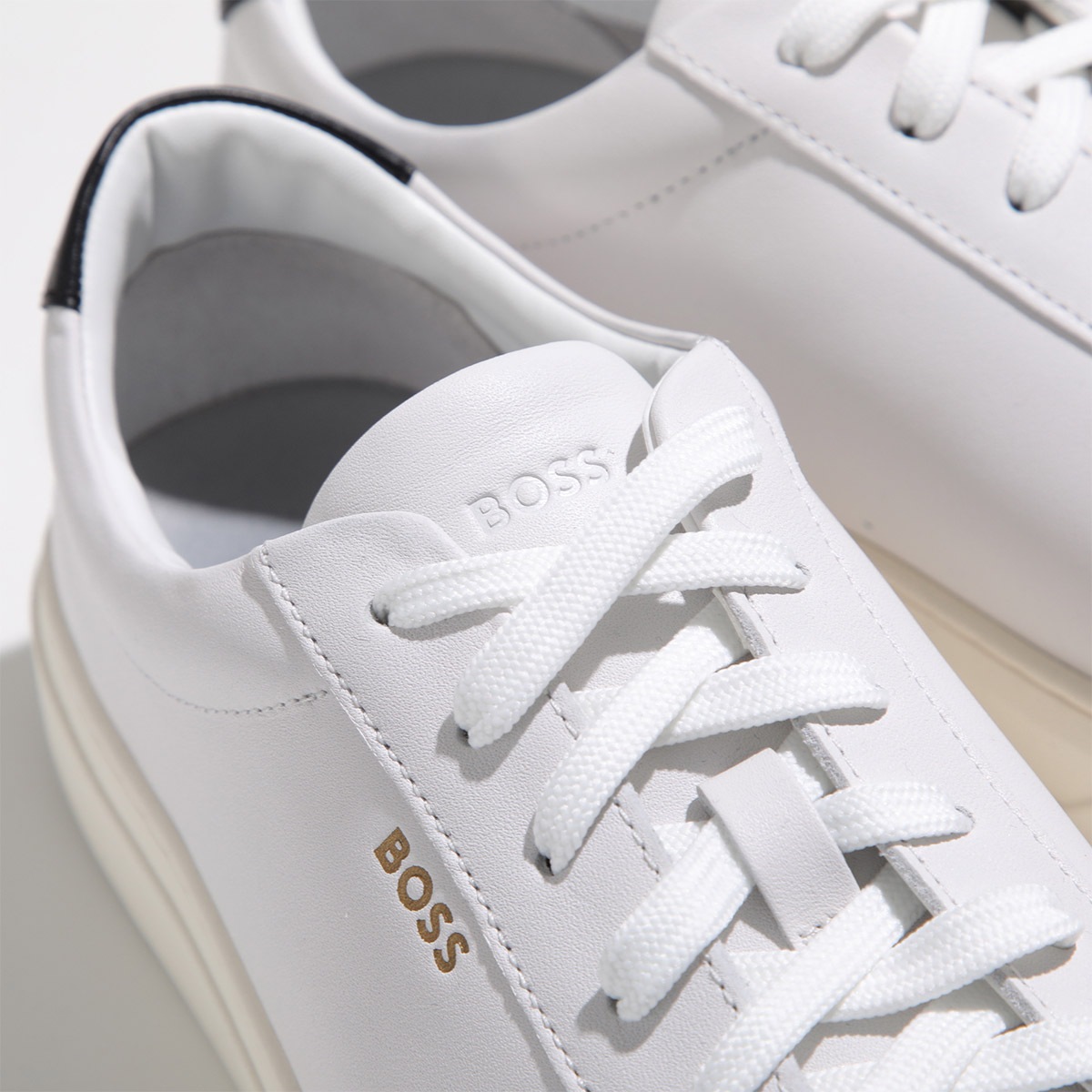 HUGO BOSS ヒューゴボス スニーカー 50536480 メンズ ローカット レザー ロゴ ラウンドトゥ シューズ 靴 カラー2色 HUGO BOSS ヒューゴボス スニーカー 50536480 メンズ ローカット レザー ロゴ ラウンドトゥ シューズ 靴 カラー2色