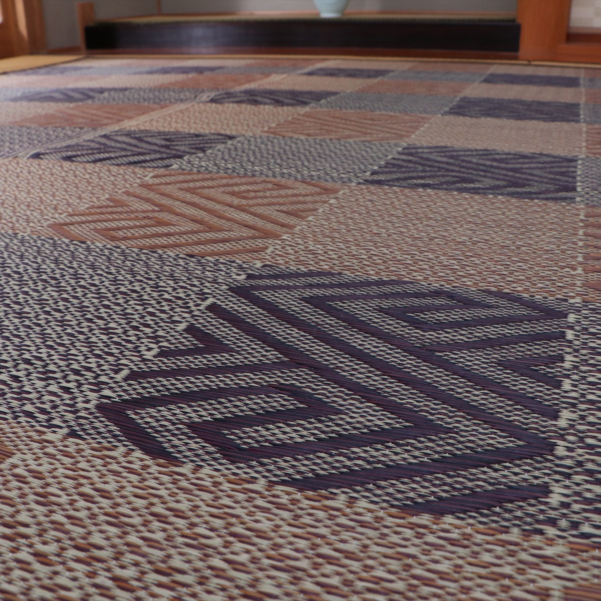 【I】【代引不可】イケヒコ 国産い草 花ござ 上敷き 五風 ブラウン 約440×352cm(江戸間10畳) カーペット ラグ 【北海道・沖縄・離島不可】【代引不可/沖縄・離 【I】【代引不可】イケヒコ 国産い草 花ござ 上敷き 五風 ブラウン 約440×352cm(江戸間10畳) カーペット ラグ 【北海道・沖縄・離島不可】【代引不可/沖縄・離