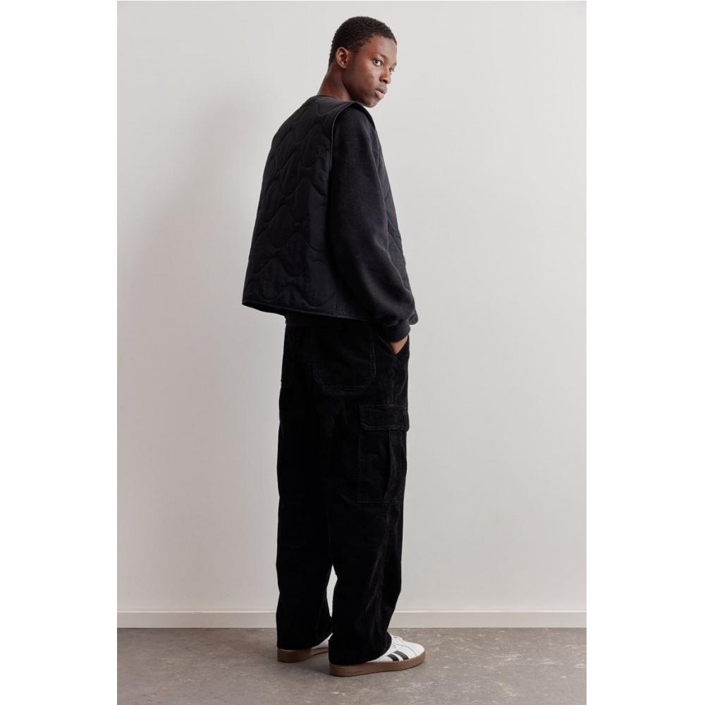 H&M コーデュロイカーゴパンツルーズフィットブラック H&M コーデュロイカーゴパンツルーズフィットブラック