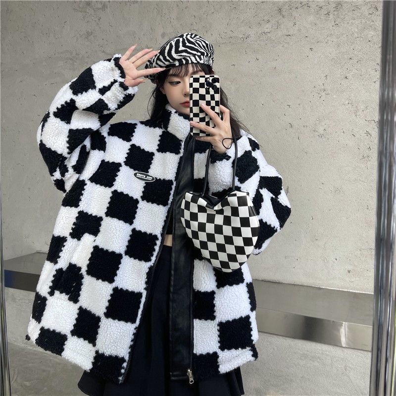 値下げ ムートンコート ライダース ジャケット レディース アウター ボア ブルゾン 裏起毛 おしゃれ 防寒 レザー 冬 ロング丈 暖かい 毛皮コート 表裏2通りの着こなし 値下げ ムートンコート ライダース ジャケット レディース アウター ボア ブルゾン 裏起毛 おしゃれ 防寒 レザー 冬 ロング丈 暖かい 毛皮コート 表裏2通りの着こなし