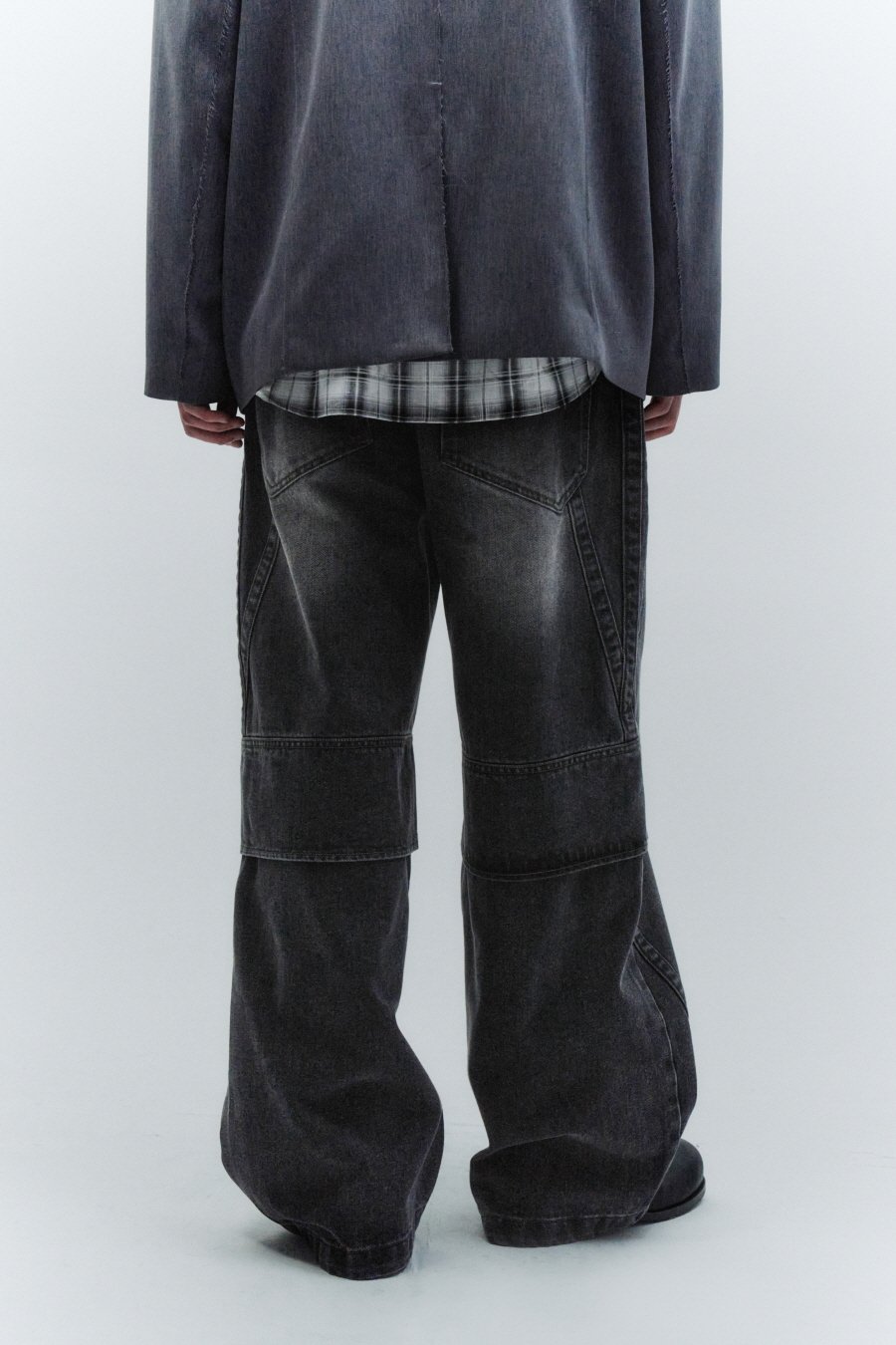 INSILENCE】 PANELIZED WIDE DENIM PANTS : BLACK