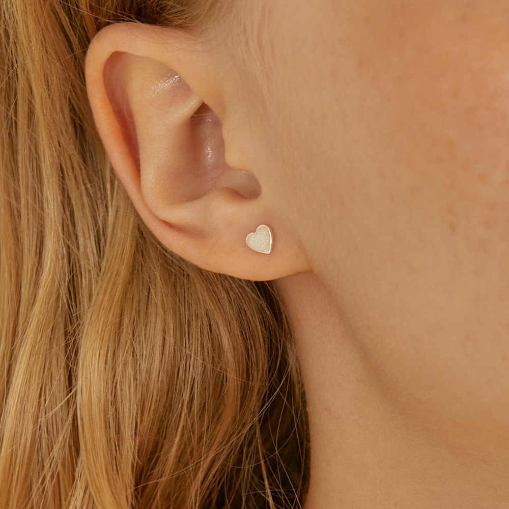 ルネシルバーハートストーンピアス #LSE10 ルネシルバーハートストーンピアス #LSE10