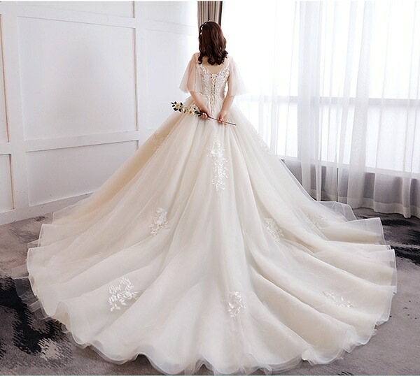 ウェディングドレス マーメイド 白 ライトシャンパン 大きいサイズ 袖あり 着痩せ ぽっちゃり 花嫁 結婚式 二次会 ドレス 編み上げタイプ レース ロングドレス トレーンドレス ウエディングドレス