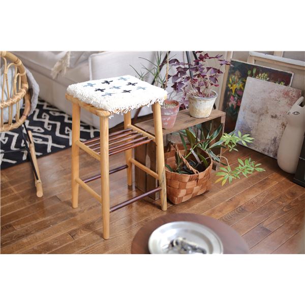 ハイスツール/椅子 ナチュラル 木製 完成品 ハイスツール/椅子 ナチュラル 木製 完成品
