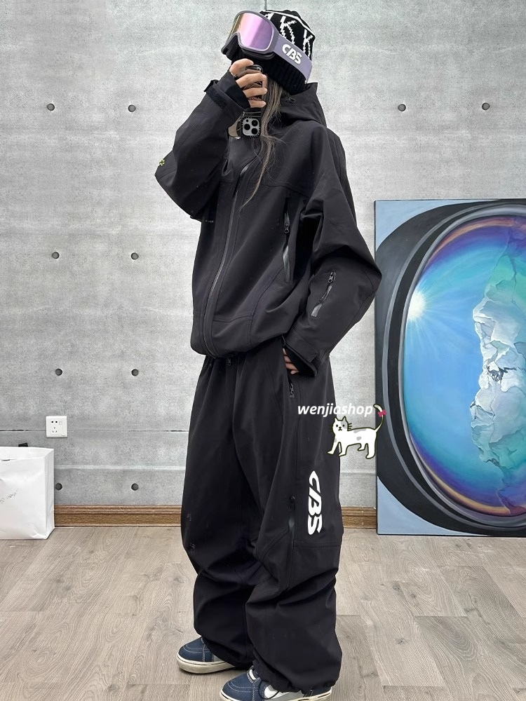 スノーボードウェア　新品 スノーボードウェア 2025 上下セット メンズ レディース アウター