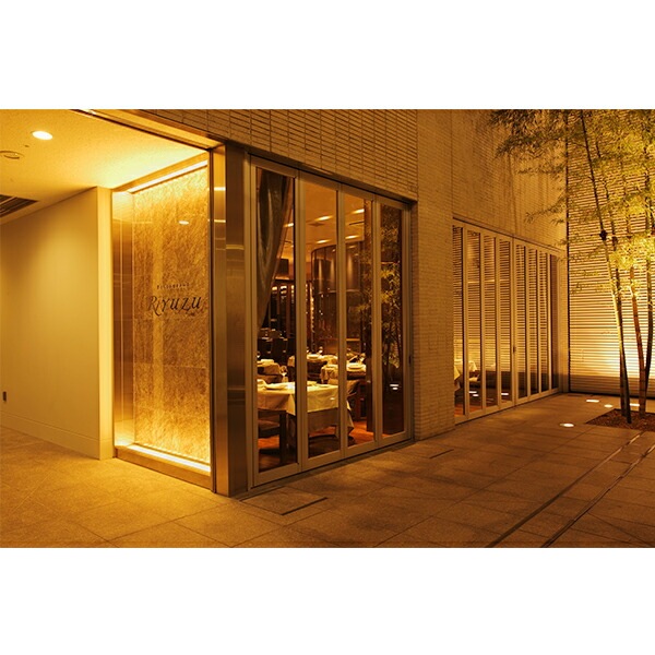 洋食 お取り寄せ ギフト セット 詰め合わせ 送料無料 東京「レストランリューズ」飯塚隆太監修 国産牛のビーフシチュー4箱ギフト 0320081『SKT』 お取り寄せグルメ お年賀 誕生日 お祝 洋食 お取り寄せ ギフト セット 詰め合わせ 送料無料 東京「レストランリューズ」飯塚隆太監修 国産牛のビーフシチュー4箱ギフト 0320081『SKT』 お取り寄せグルメ お年賀 誕生日 お祝