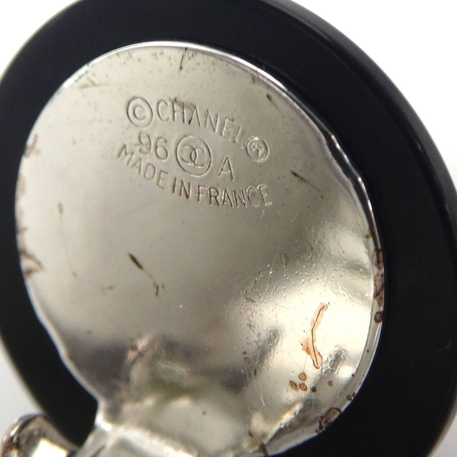 シャネル CHANEL イヤリング ココマーク メタル/プラスチック シルバー/ブラック レディース e59729g シャネル CHANEL イヤリング ココマーク メタル/プラスチック シルバー/ブラック レディース e59729g